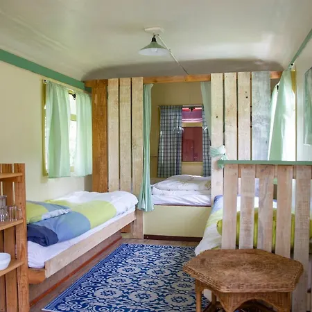 Le Bon Chemin Roulotte Sainte-Nathalène